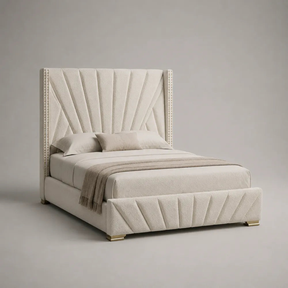 Lit double 160 x 200 cm avec tête et pied de lit rembourrés en tissu polyester blanc et pieds dorés